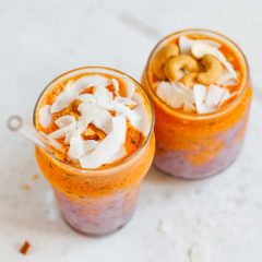 orange-and-purple-vegan-smoothie-4T7D3AJ.jpg